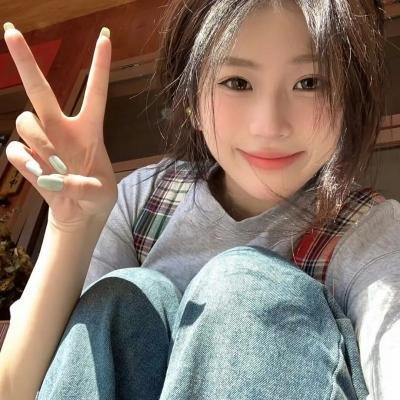 早餐时女歌迷快闪